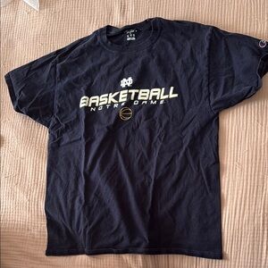 Vintage Champion large Notre Dame Basketball T-Shirt - Navy